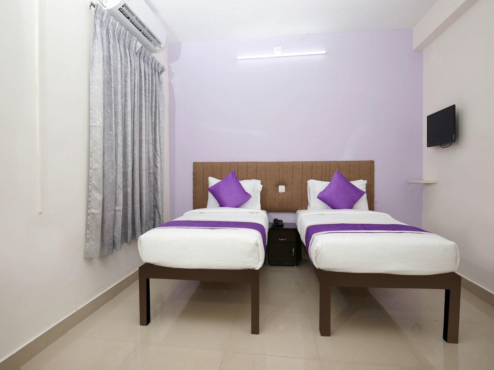 Oyo 9797 Hotel Vbee Plaza Thiruvananthapuram Bagian luar foto