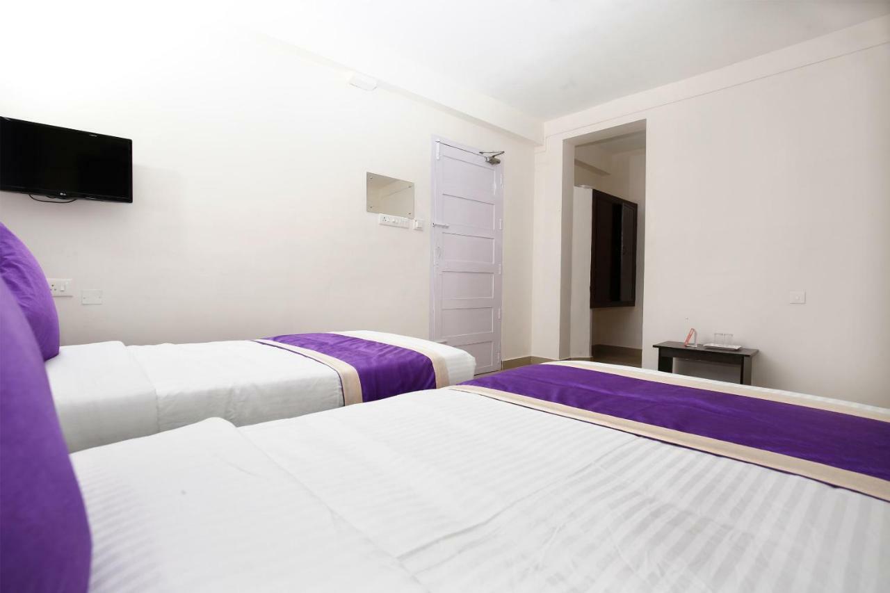 Oyo 9797 Hotel Vbee Plaza Thiruvananthapuram Bagian luar foto